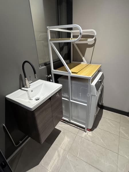 The GATZ, 26 Lorong 32 Geylang, Room Rental, 250 sqft, Condominium For Rent, by Vivian Toh, 60030958 - Balcony - PropertyGuru.com.sg