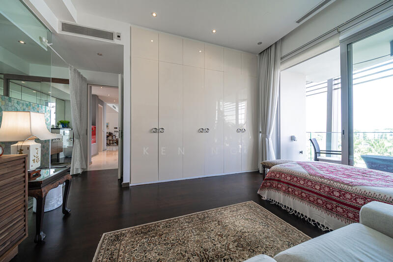 The Oceanfront @ Sentosa Cove Condominium For Sale at S$ 2,988,000 | PropertyGuru Singapore - Master bedroom 