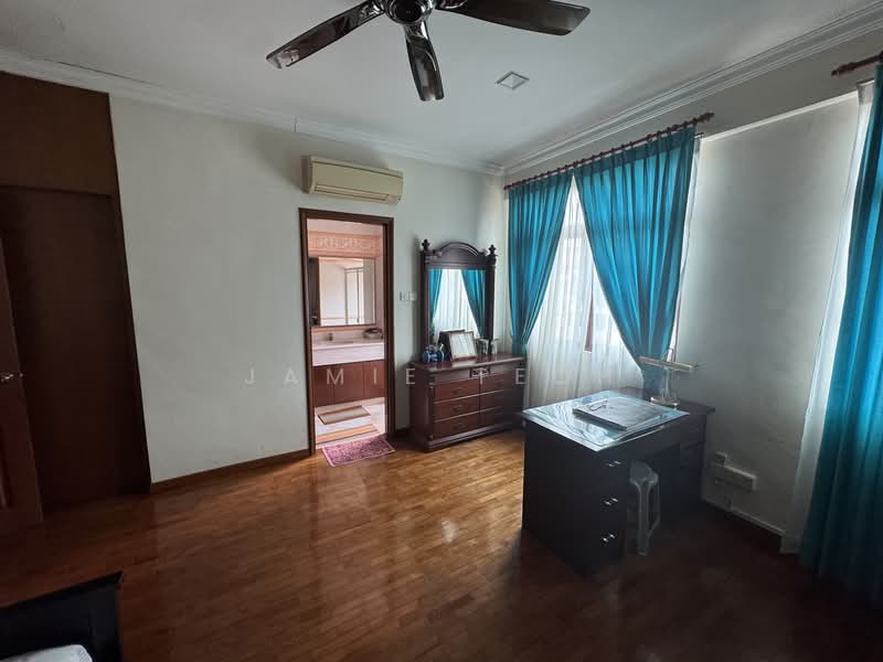 The Riverina, Riverina View, Room Rental, 300 sqft, Terraced House For Rent, by Jamie Teoh, 60031113 - Bedroom - PropertyGuru.com.sg
