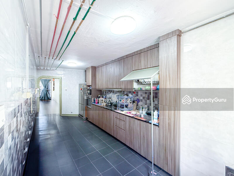 For Sale - 411 Jurong West Street 42