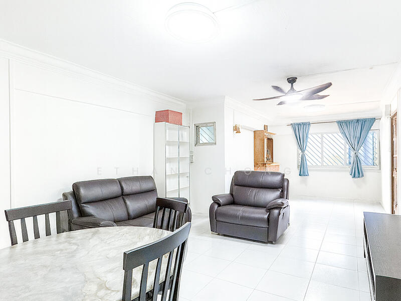 For Sale - 411 Jurong West Street 42