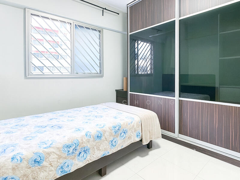 For Sale - 411 Jurong West Street 42