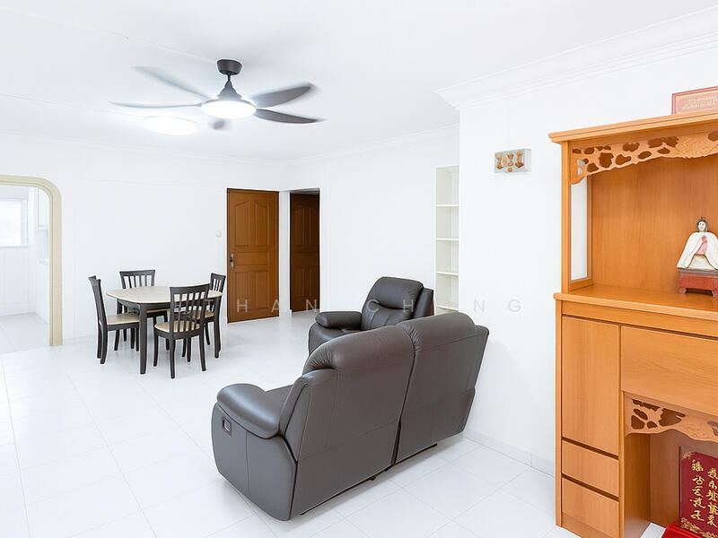 For Sale - 411 Jurong West Street 42