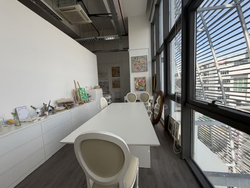 Central-Link, 8 Jalan Kilang Barat, 1,055 sqft, Light Industrial (B1) For Sale, by Sally Ang, 60031327 - CommercialGuru.com.sg