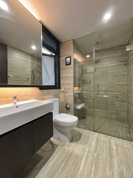 North Park Residences, 17 Yishun Central 1, 3 Bedrooms, 969 sqft, Condominium For Rent, by Florence Wong, 60031412 - Bathroom - PropertyGuru.com.sg