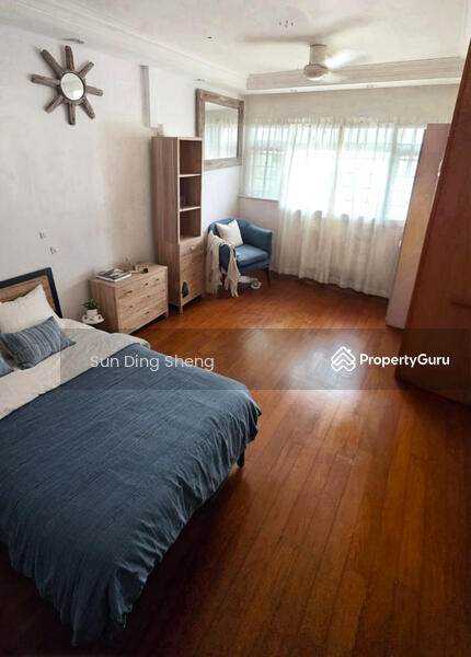 For Sale - 940 Hougang Street 92