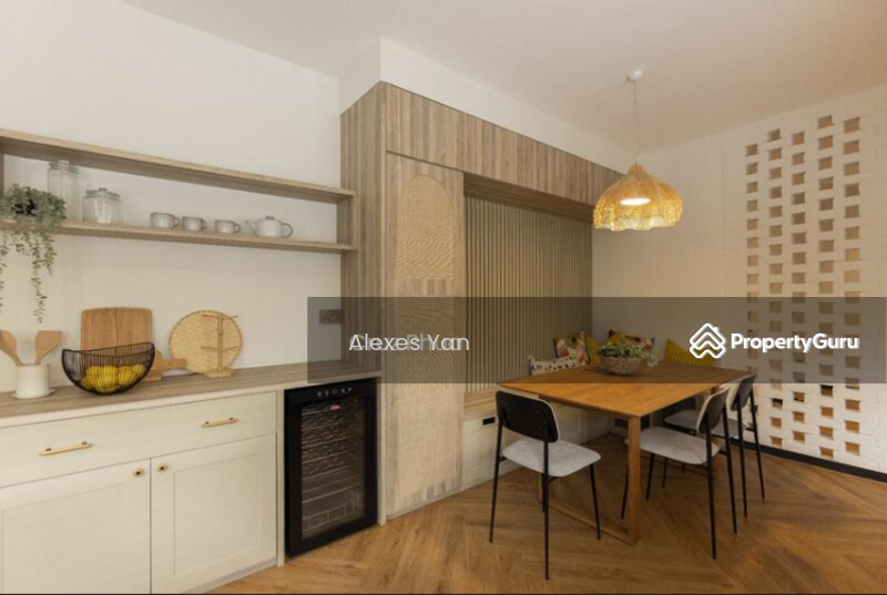For Rent - Almost New Renovated Walk-Up Apartment in Bukit Timah! Walk To MRT
