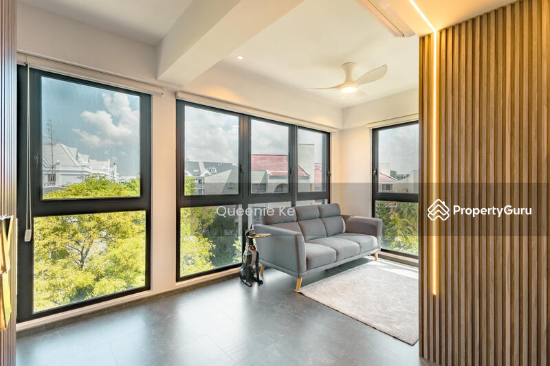 For Sale - Freehold - Spacious - MRT - Super Undervalued