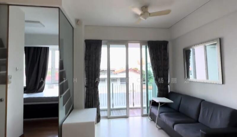 Bayou Residence, , 3 Bedrooms, 904 sqft, Condominium For Sale, by Anthea Yeo 杨丽娇, 60031757 - Living Room - PropertyGuru.com.sg