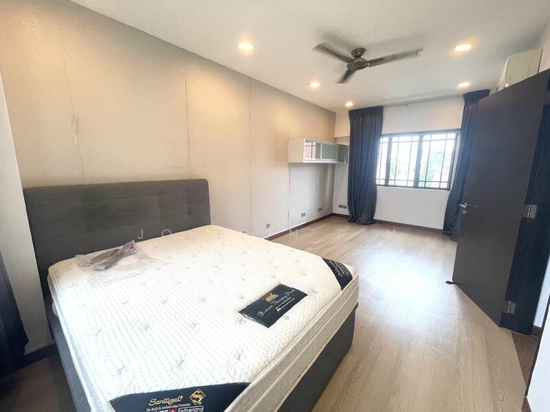 Kew Gate, Limau Garden, 3 Bedrooms, 2,325 sqft, Cluster House For Rent, by Jocelyn Tan, 60031851 - Master Bedroom - PropertyGuru.com.sg