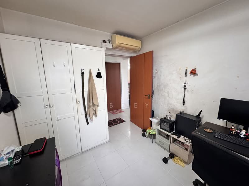 570C Woodlands Avenue 1, 570C Woodlands Avenue 1, 3 Bedrooms, 990 sqft, HDB Flat For Rent, by Harry Boey 梅绍国, 60031860 - Bedroom - PropertyGuru.com.sg