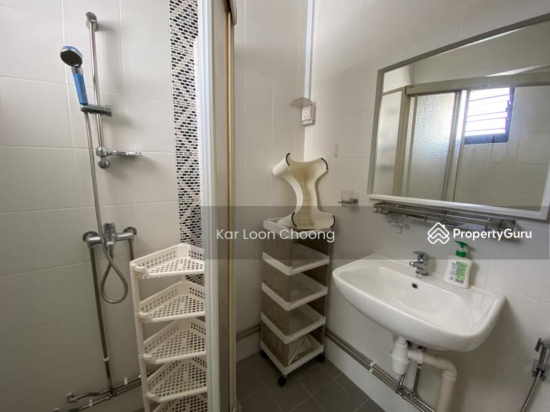 Master Attached Bathroom