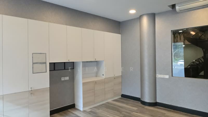 Versatile Ground Floor I Crystal Court I River Valley I Many Trades, River Valley Road, Tanglin / Holland / Bukit Timah, 22,500 sqft, Shop / Shophouse For Rent, by Elias Er, 60031928 - CommercialGuru.com.sg