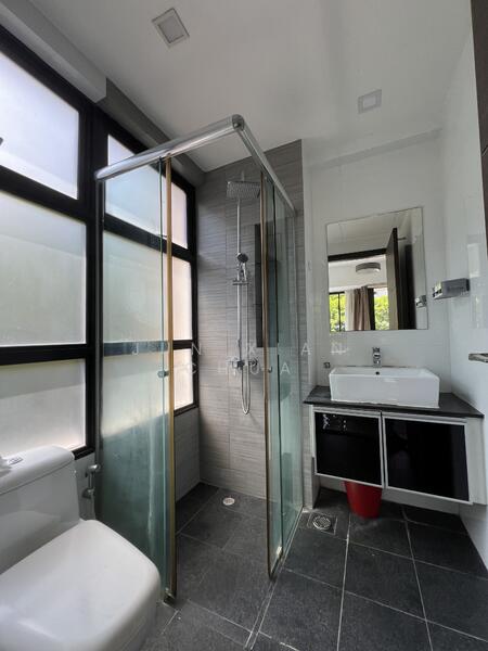 Viva Vista, 3 South Buona Vista Road, 1 Bedroom, 388 sqft, Apartment For Rent, by Jun Xian Chua, 60031962 - Bathroom - PropertyGuru.com.sg