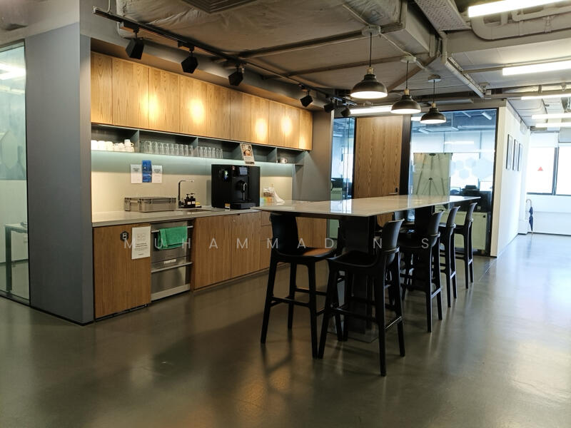 ❤️ LOW PRICE IN TOWN! ❤️ 3 PAX SUITE WITH WINDOW-VIEW! FULLY FITTED AT CITY HALL. NEAR MRT!, 410 North Bridge Road, 125 sqft, Office For Rent, by Muhammad N S, 60031989 - CommercialGuru.com.sg