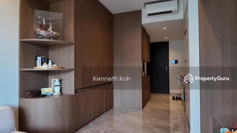 Convertable Dining Area + Open Kitchen