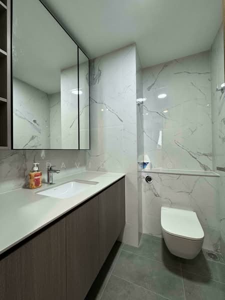 The Watergardens at Canberra, 35 Canberra Drive, 2 Bedrooms, 753 sqft, Condominium For Rent, by David Teng, 60032325 - Common Bathroom - PropertyGuru.com.sg
