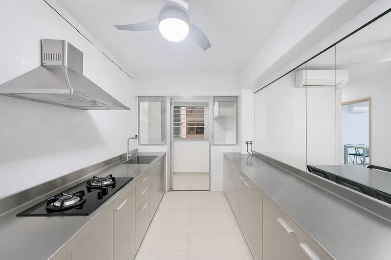461D Bukit Batok West Avenue 8, 461D Bukit Batok West Avenue 8, 3 Bedrooms, 1,227 sqft, HDB Flat For Sale, by Mandy Ng, 60032397 - Kitchen - PropertyGuru.com.sg