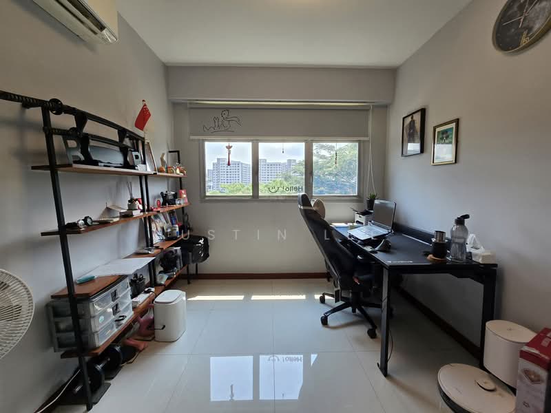 513A Yishun Street 51 HDB Flat For Sale at S$ 635,000 | PropertyGuru Singapore - Study