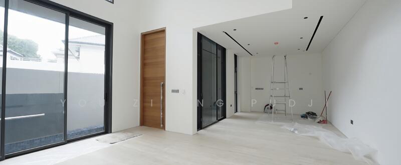 For Sale - Harbourfront residences