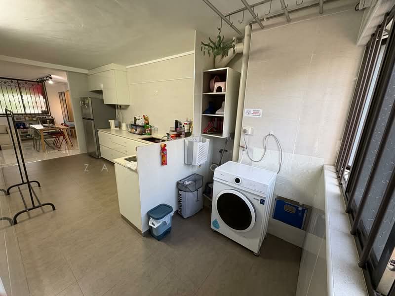 616 Hougang Avenue 8, 616 Hougang Avenue 8, Room Rental, 200 sqft, HDB Flat For Rent, by Zane Soo 苏昱能, 60032742 - Kitchen - PropertyGuru.com.sg