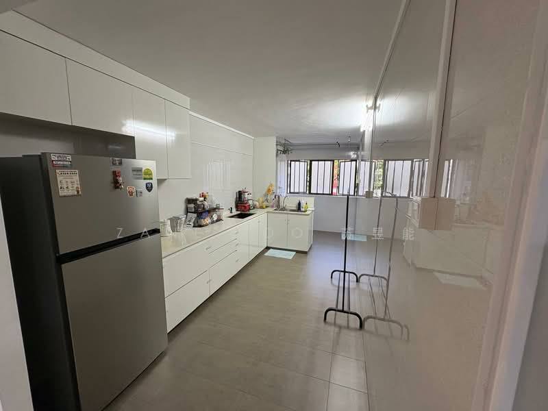 616 Hougang Avenue 8, 616 Hougang Avenue 8, Room Rental, 200 sqft, HDB Flat For Rent, by Zane Soo 苏昱能, 60032742 - Kitchen - PropertyGuru.com.sg