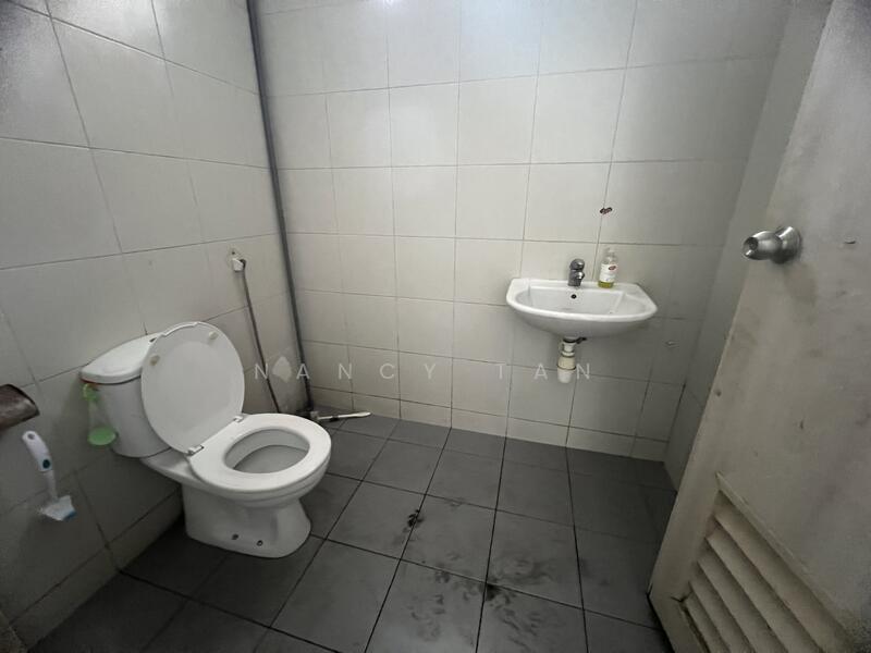 West Star, 11 Tuas Bay Close, Boon Lay / Jurong / Tuas, 2,185 sqft, Factory / Workshop (B2) For Sale, by Nancy Tan, 60032958 - CommercialGuru.com.sg