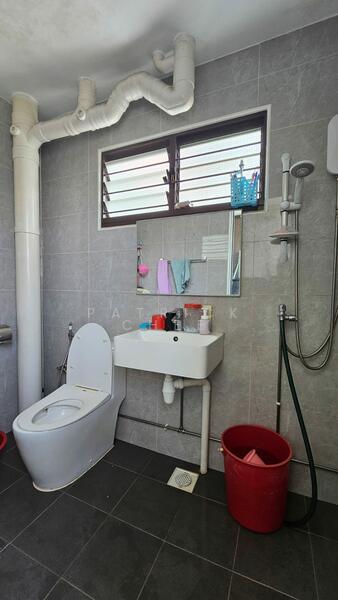 For Sale - 122 Simei Street 1