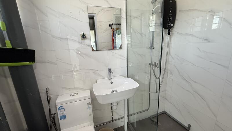 322 Tah Ching Road, 322 Tah Ching Road, 3 Bedrooms, 124 sqft, HDB Flat For Rent, by Eunice Chong, 60033462 - Bathroom - PropertyGuru.com.sg