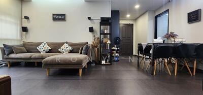 For Sale - 461 Clementi Avenue 3