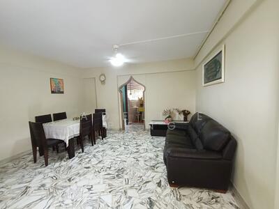 For Sale - 182 Ang Mo Kio Avenue 5