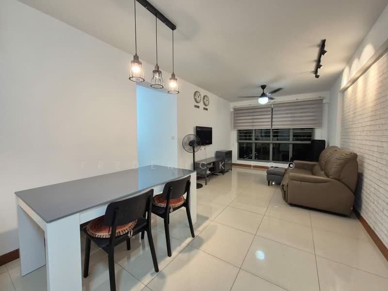 676B Punggol Drive, 676B Punggol Drive, 3 Bedrooms, 1,001 sqft, HDB Flat For Rent, by Frederick Foo, 60033636 - Living Room - PropertyGuru.com.sg