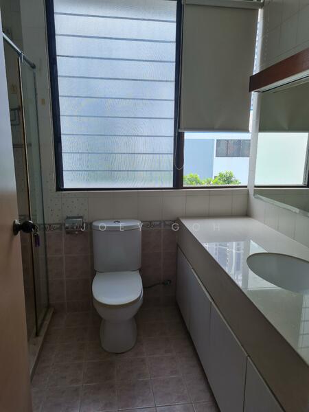 For Rent - Rich East Garden