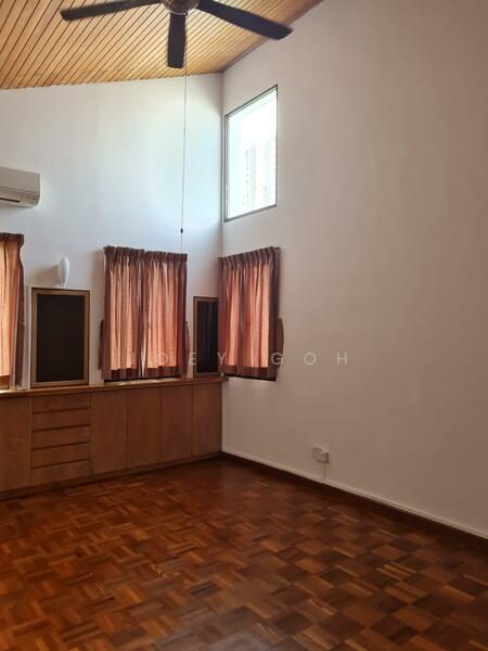 For Rent - Rich East Garden