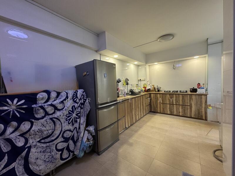 For Sale - 555 Jurong West Street 42