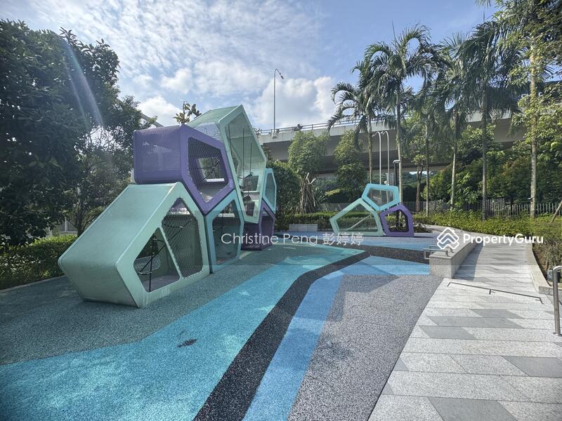 For Sale - Corals at Keppel Bay