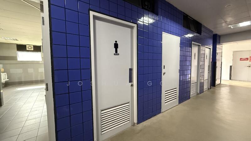 Kallang Basin Industrial Estate, 21 Kallang Avenue, 5,590 sqft, Light Industrial (B1) For Rent, by Joshua Goh, 60034011 - Bathroom - CommercialGuru.com.sg