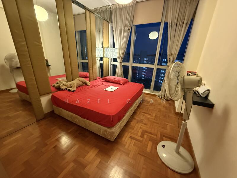 Hillview Regency, 26 Bukit Batok East Avenue 2, 3 Bedrooms, 1,130 sqft, Condominium For Rent, by Hazel Chan, 60034092 - Master Bedroom - PropertyGuru.com.sg