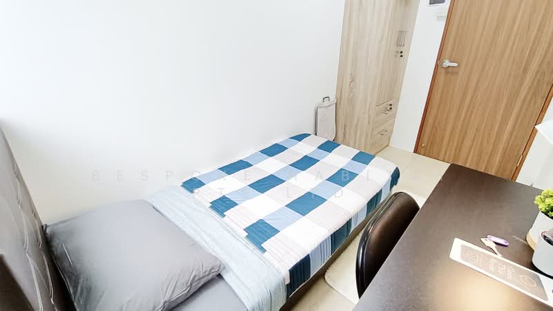 The Lakeshore, 31 Jurong West Street 41, Room Rental, 100 sqft, Condominium For Rent, by Bespoke Habitat Pte Ltd, 60034143 - 06-45 CR2 - PropertyGuru.com.sg