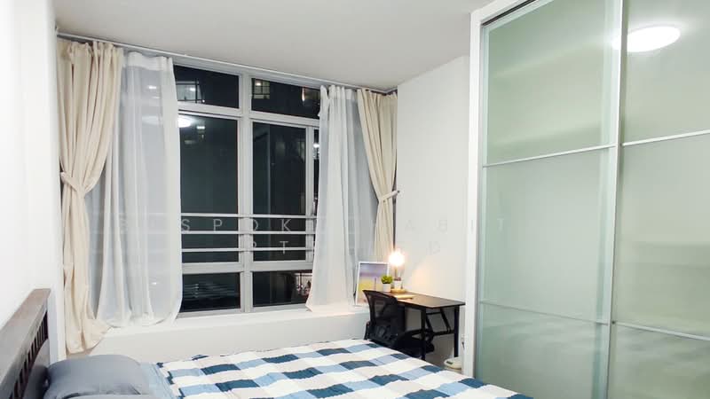The Lakeshore, 31 Jurong West Street 41, Room Rental, 100 sqft, Condominium For Rent, by Bespoke Habitat Pte Ltd, 60034143 - 09-50 MBR4 - PropertyGuru.com.sg