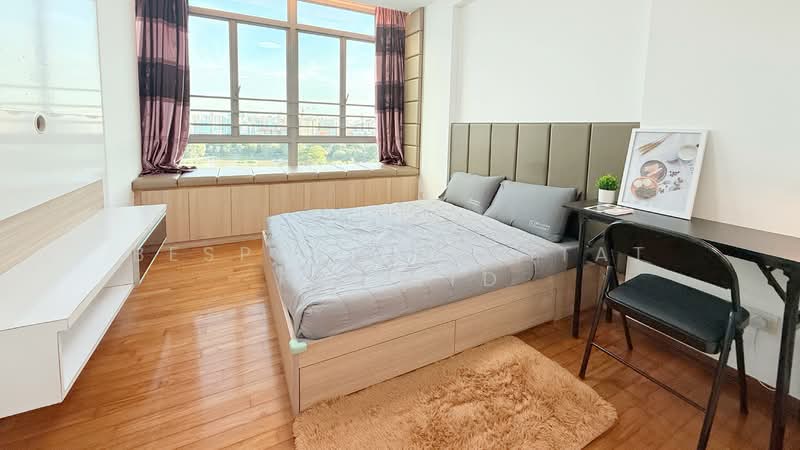 The Lakeshore, 31 Jurong West Street 41, Room Rental, 100 sqft, Condominium For Rent, by Bespoke Habitat Pte Ltd, 60034143 - 14-13 MBR5  - PropertyGuru.com.sg