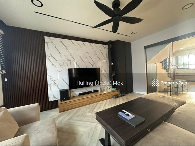 Grand living hall