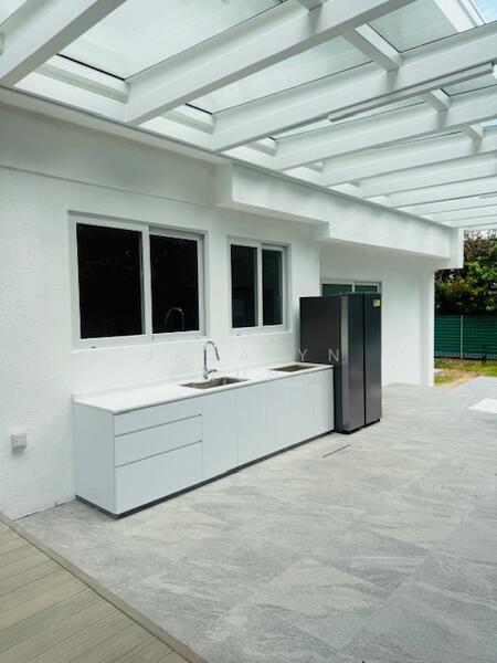 Covered Yard area