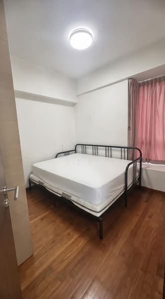 Mount Sophia Suites Condominium For Sale at S$ 1,080,000 | PropertyGuru Singapore