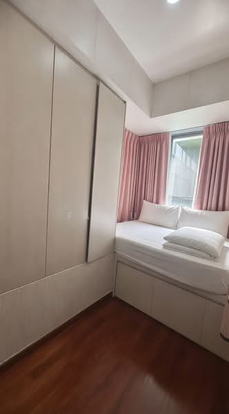 Mount Sophia Suites Condominium For Sale at S$ 1,080,000 | PropertyGuru Singapore