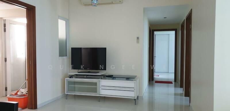 City Square Residences, 14 Kitchener Link, Room Rental, 200 sqft, Condominium For Rent, by Quek Ngee Wei, 60034509 - Living Room - PropertyGuru.com.sg