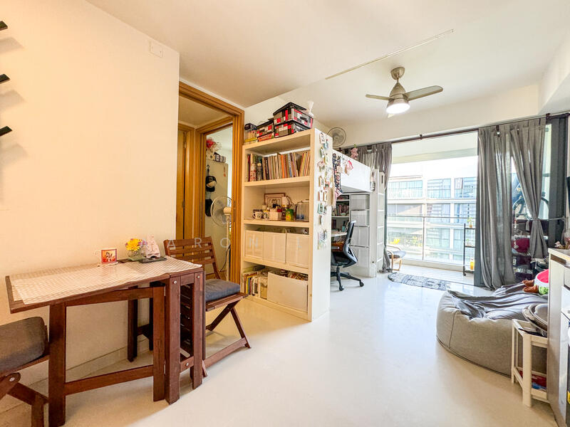Hedges Park Condominium, 71 Flora Drive, 1 Bedroom, 484 sqft, Condominium For Rent, by Aaron Leong, 60034600 - Living Room - PropertyGuru.com.sg
