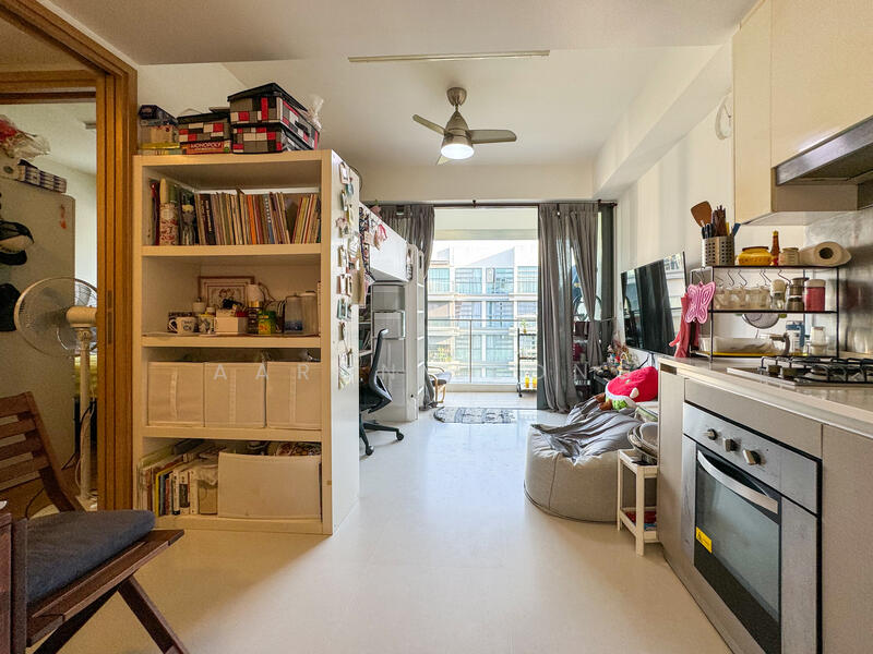 Hedges Park Condominium, 71 Flora Drive, 1 Bedroom, 484 sqft, Condominium For Rent, by Aaron Leong, 60034600 - Living Room - PropertyGuru.com.sg