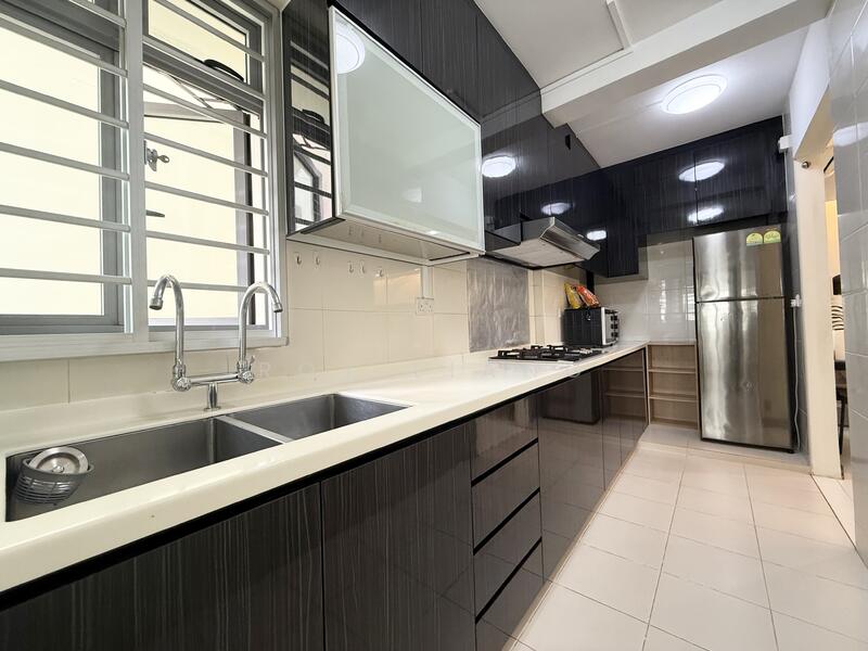 272B Punggol Walk, 272B Punggol Walk, Hougang / Punggol / Sengkang, 3 Bedrooms, 1,044 sqft, HDB Flat For Rent, by Roy Liang, 60034654 - Kitchen - PropertyGuru.com.sg