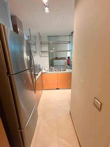 Icon, 10 Gopeng Street, 2 Bedrooms, 904 sqft, Apartment For Rent, by Jeslyn Lim, 60034681 - Kitchen - PropertyGuru.com.sg